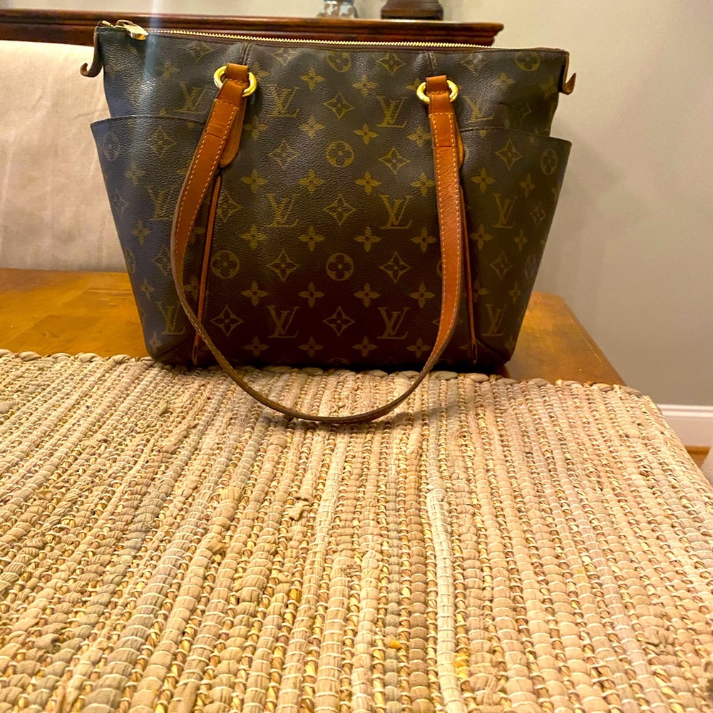 Louis Vuitton
Bag Totally Pm Monogram Canvas Monogram